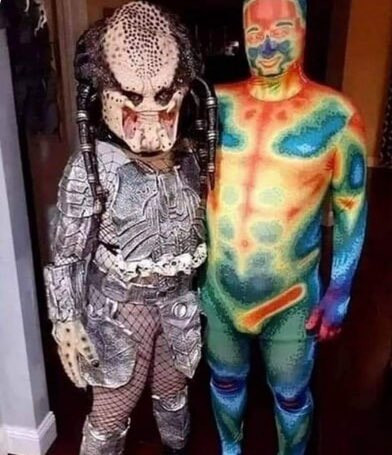 halloween kostým predátor